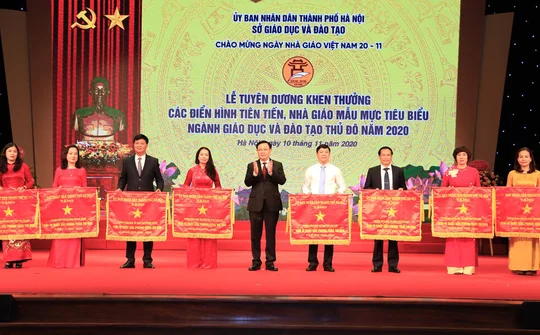 Tuyên dương các điển hình tiên tiến, nhà giáo mẫu mực của Thủ đô