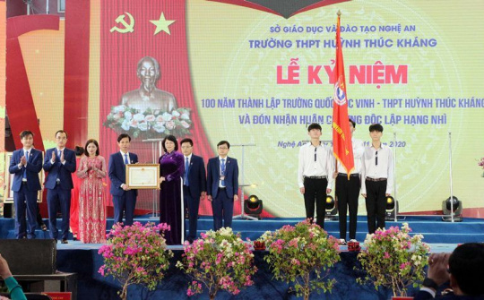 Nghệ An: Trường THPT Huỳnh Thúc Kháng kỷ niệm 100 năm thành lập và đón nhận Huân chương Độc lập hạng Nhì