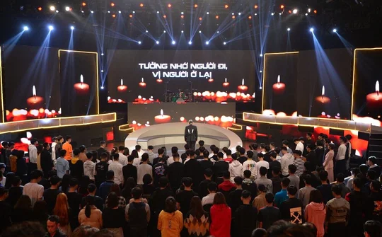 Tưởng nhớ người đi, vì người ở lại