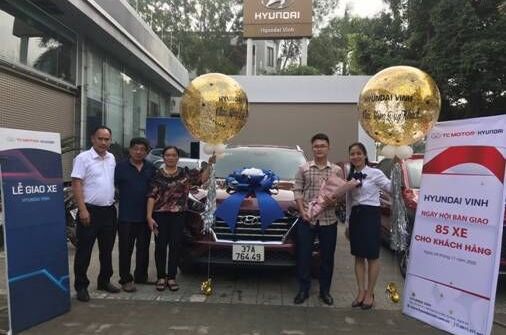 Hyundai Vinh lập kỷ lục mới : Lễ hội bàn giao 85 xe cho Khách hàng