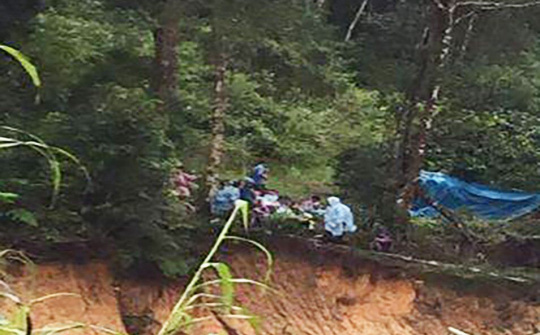 Lâm Đồng: 02 du khách mất tích vì mưa lớn, lũ quét