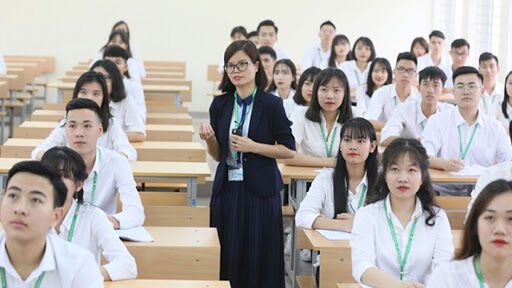 Lương của giảng viên đại học từ tháng 12/2020 theo quy định mới