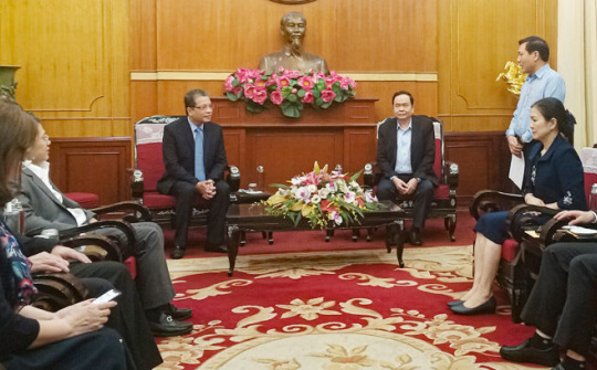 Cộng đồng Việt Nam ở nước ngoài quyên góp gần 12 tỷ đồng ủng hộ đồng bào miền Trung