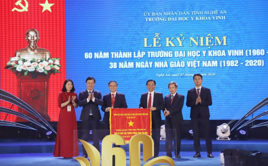 Trường Đại học Y khoa Vinh kỷ niệm 60 năm thành lập và đón nhận Cờ thi đua của Thủ tướng Chính phủ