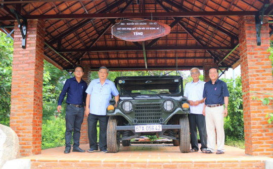 Bảo tàng quân khí dưới chân đồi thiêng