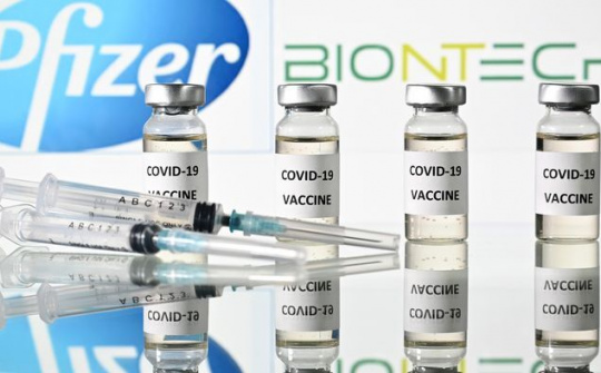 Vaccine chống đại dịch đồng loạt triển khai