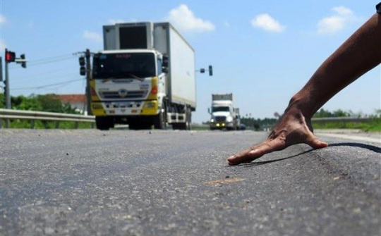 Phạt nặng nhà đầu tư BOT nếu để đường hư hỏng gây mất an toàn giao thông