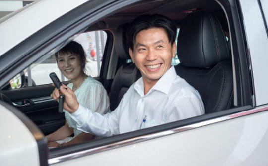 “Mua ống nhựa Hoa Sen – Trúng ô tô Mazda CX-5”