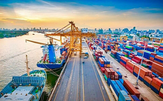 Việt Nam liên tiếp lập kỷ lục mới về xuất khẩu