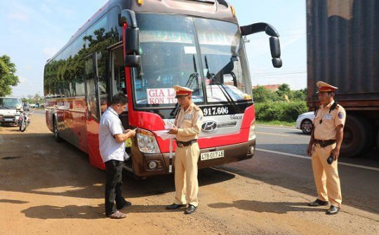 Đắk Nông: CSGT Công an tăng cường đảm bảo trật tự an toàn giao thông dịp cuối năm
