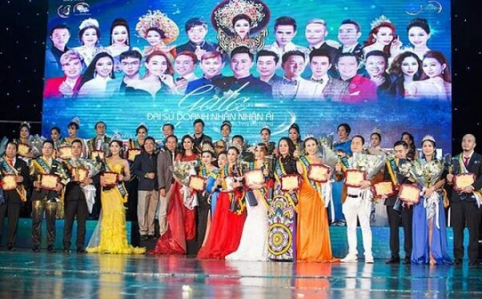 Gala Tôn vinh Đại sứ Doanh nhân Nhân ái 2020: Đầy cảm xúc và ấm áp tình người