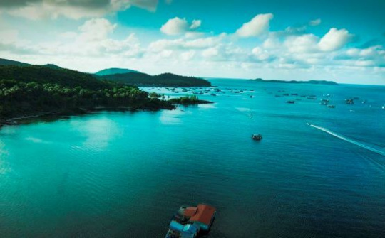 Đảo Ngọc vào mùa đẹp nhất năm - Thiên đường vẫy gọi