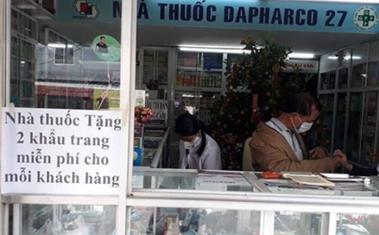 Đà Nẵng: Khẩu trang miễn phí phát ở nhiều nơi