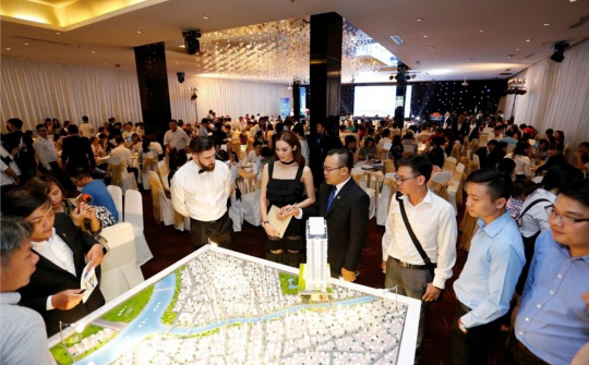 Bất động sản hoãn mở bán vì dịch corona