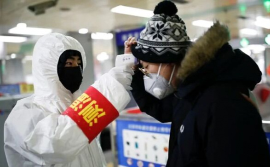 Thế giới mới chỉ giải quyết được phần nổi của đại dịch