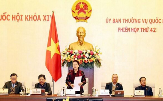 Ủy ban Thường vụ Quốc hội bế mạc phiên họp thứ 42