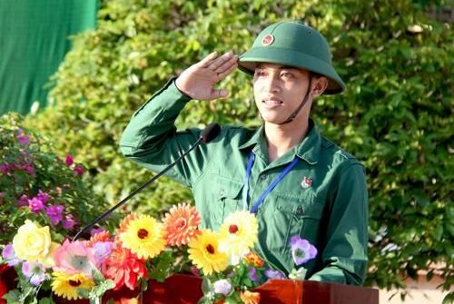 Đồng Tháp: Thanh niên hăng hái lên đường nhập ngũ
