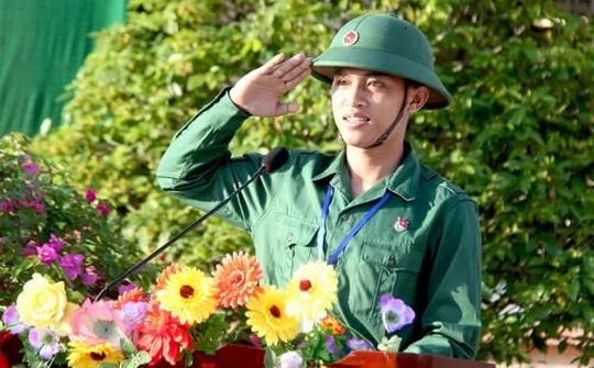 Đồng Tháp: Thanh niên hăng hái lên đường nhập ngũ