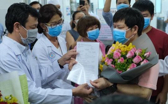 Niềm tự hào của Ngành Y tế  Việt Nam trong điều trị "COVID-19"