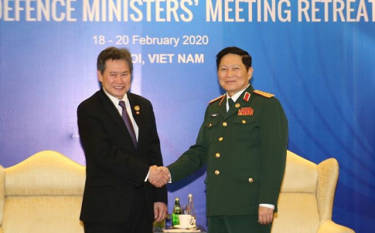 Bộ trưởng Quốc phòng tiếp Bộ trưởng Quốc phòng Campuchia và Tổng thư ký ASEAN