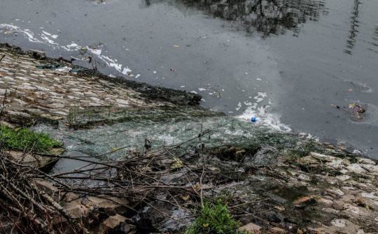 Hà Nội tập trung kiểm soát, xử lý ô nhiễm nguồn nước các lưu vực sông