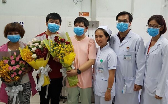 Nữ bác sĩ không ngại tử thần cứu mạng người trong dịch bệnh Covid-19