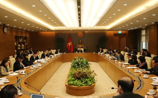 Ban Chỉ đạo quốc gia họp bàn thời gian đi học trở lại