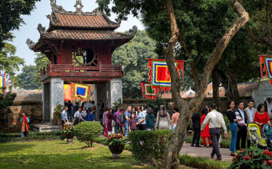 Đối phó với dịch COVID-19: "Kịch bản" nào cho ngành du lịch Việt Nam?