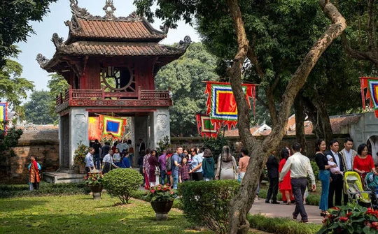 Đối phó với dịch COVID-19: "Kịch bản" nào cho ngành du lịch Việt Nam?