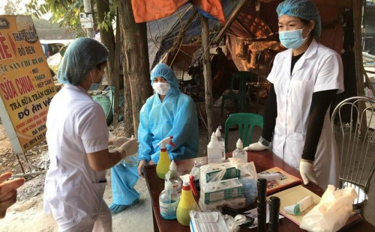 Những người thầm lặng chống chọi 'cơn bão' Covid-19