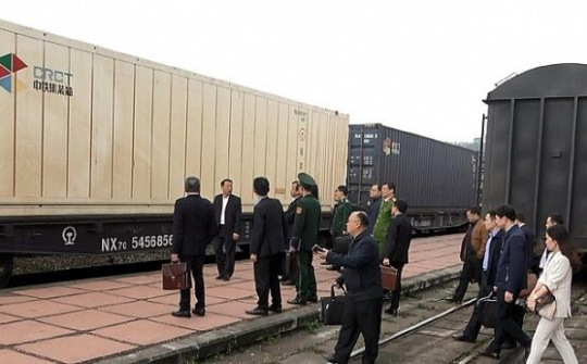 Xuất khẩu nông sản qua ga đường sắt Đồng Đăng