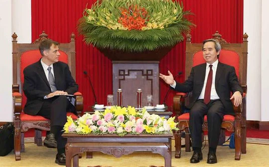 Trưởng Ban Kinh tế Trung ương tiếp Phó Trợ lý Bộ trưởng Bộ Tài chính Hoa Kỳ