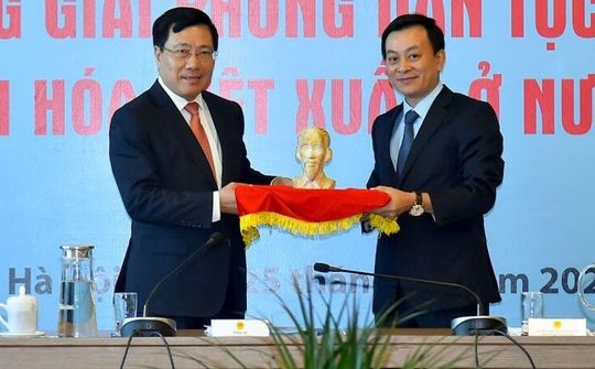 Giám ngục người Pháp và kỷ vật vô giá về Chủ tịch Hồ Chí Minh