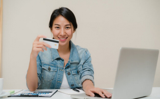 17 ngân hàng đầu tiên giảm phí dịch vụ chuyển tiền