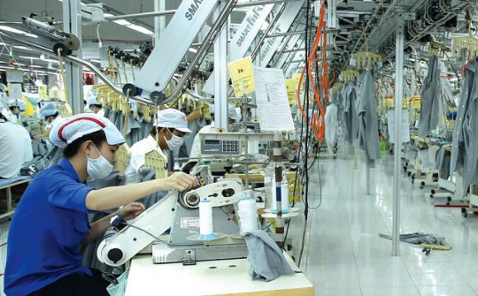 Chủ động phương án dự phòng nguồn cung nguyên liệu dệt may, da giày