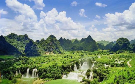 Tăng cường sự lãnh đạo của cấp ủy trong xây dựng, quản lý, bảo vệ biên giới quốc gia