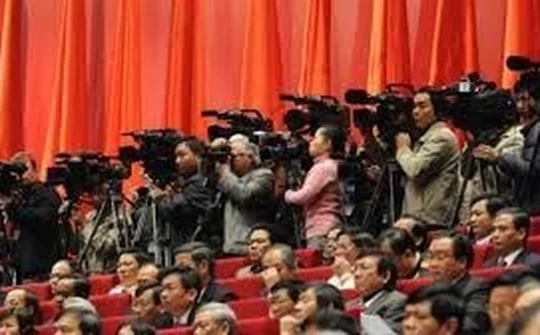 Bồi dưỡng lý luận chính trị cho các nhà báo để nâng cao hiệu quả đấu tranh phản bác các quan điểm sai trái, thù địch