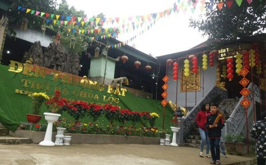 Về chốn linh thiêng những ngày đầu năm, một nét đẹp văn hóa có từ ngàn xưa