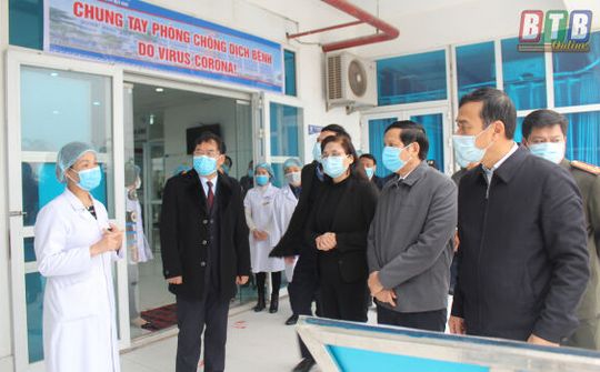 Lãnh đạo tỉnh Thái Bình kiểm tra công tác phòng, chống dịch tại một số bệnh viện và doanh nghiệp