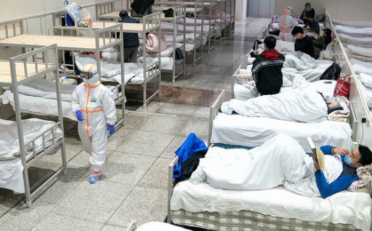 Chưa bao giờ thành phố Vũ Hán rơi vào trạng thái căng thẳng như hiện tại