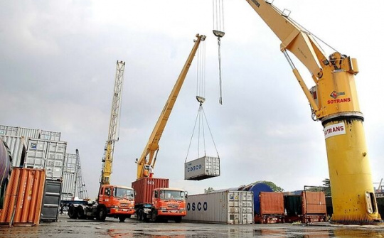 Ngăn chặn nguy cơ mất cân đối xuất nhập khẩu