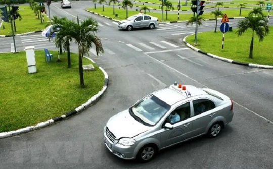 “Siết” đào tạo sát hạch lái xe
