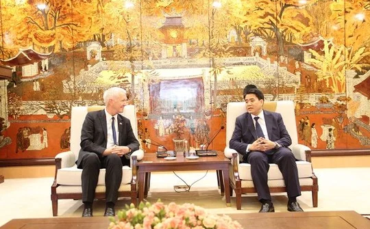 Hà Nội tăng cường hợp tác với các địa phương Thụy Sỹ