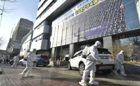 Chiến lược 4 hướng để ngăn chặn đại dịch COVID-19