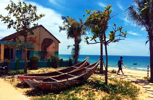 Làng nghề mắm Tam Thanh: Chuyển mình cùng bích họa