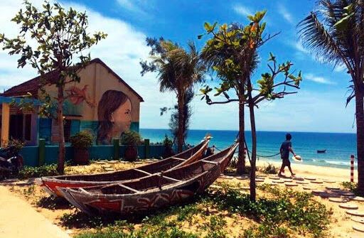 Làng nghề mắm Tam Thanh: Chuyển mình cùng bích họa