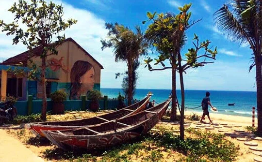 Làng nghề mắm Tam Thanh: Chuyển mình cùng bích họa
