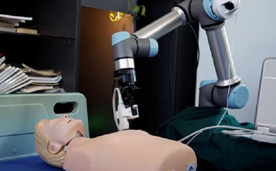 Việt Nam nghiên cứu robot để hỗ trợ phòng và điều trị Covid-19