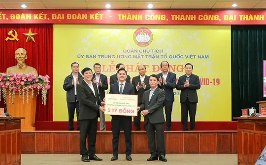 Tập đoàn Hưng Thịnh ủng hộ 05 tỷ đồng chống dịch COVID-19