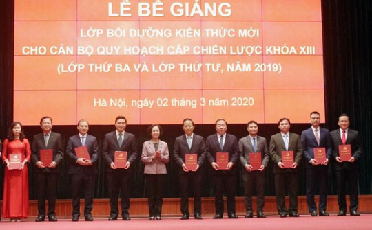 Bế giảng lớp bồi dưỡng cán bộ quy hoạch cấp chiến lược lớp thứ  3,4